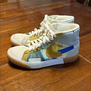 Nike Kids High-Top Sneakers in Tan and Blue